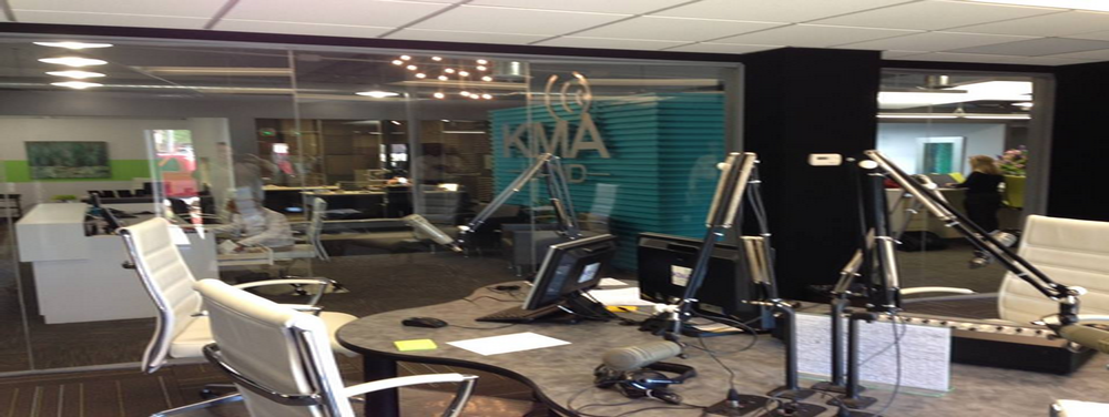 KMAFM station logo